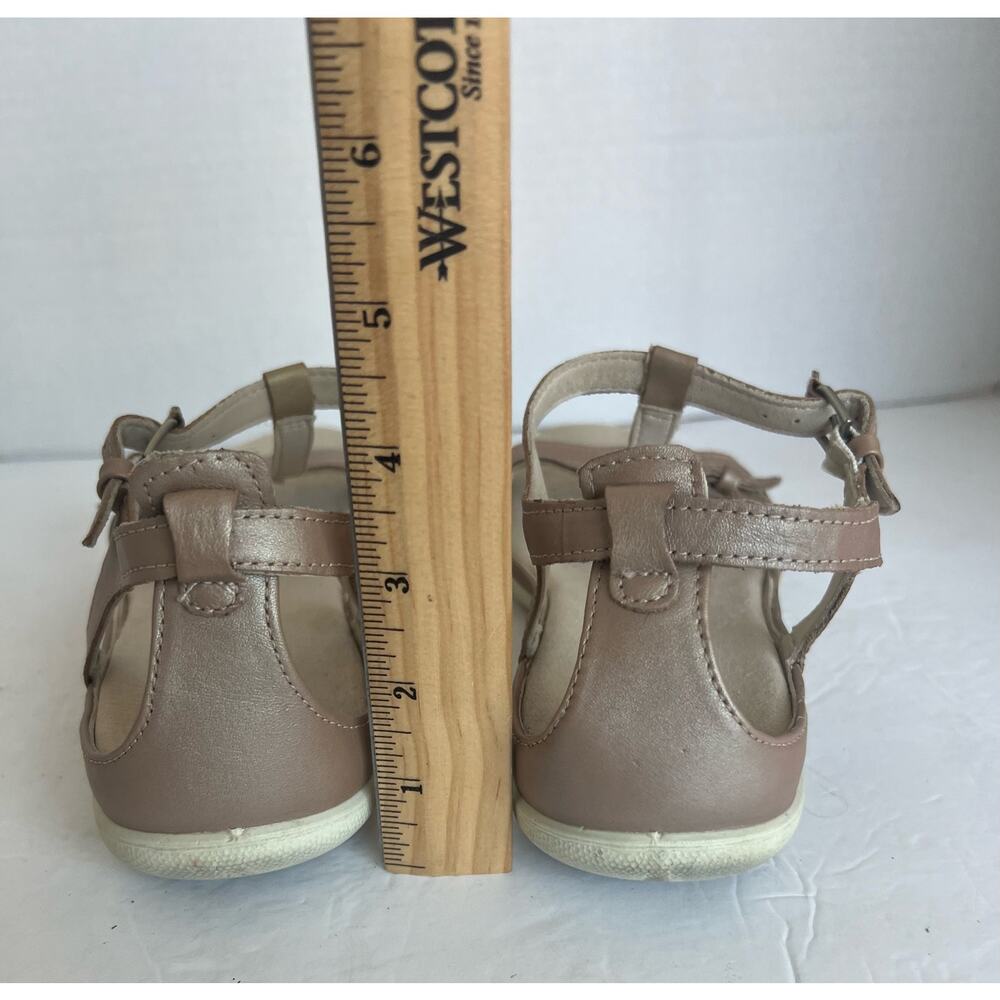 Ecco Flash Comfort Strappy Shimmer Tan Leather T Strap Buckle Sandals Sz 9 - Picture 8 of 11